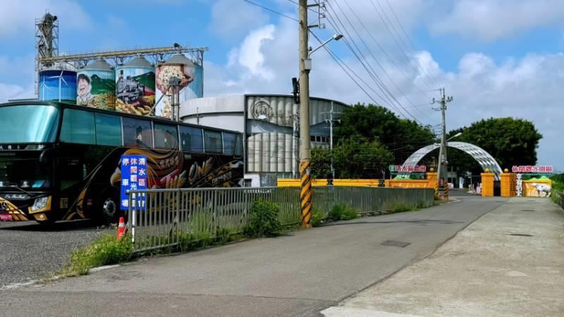 專任臨港路旁鐵路綠地用地 照片4