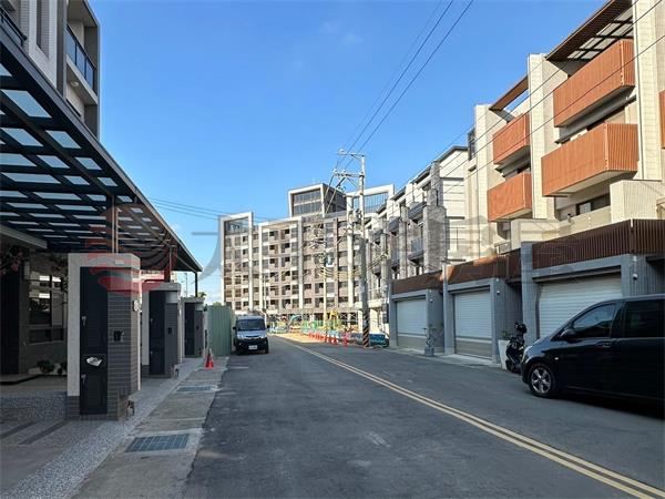 新光田千坪大面寬角地 照片6