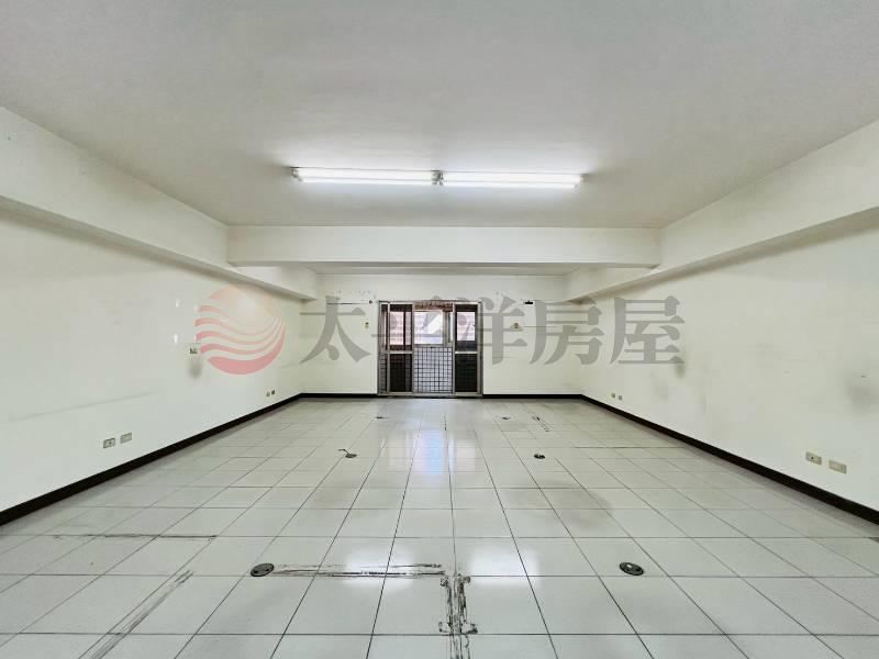 梧棲商業區便宜商辦 照片2