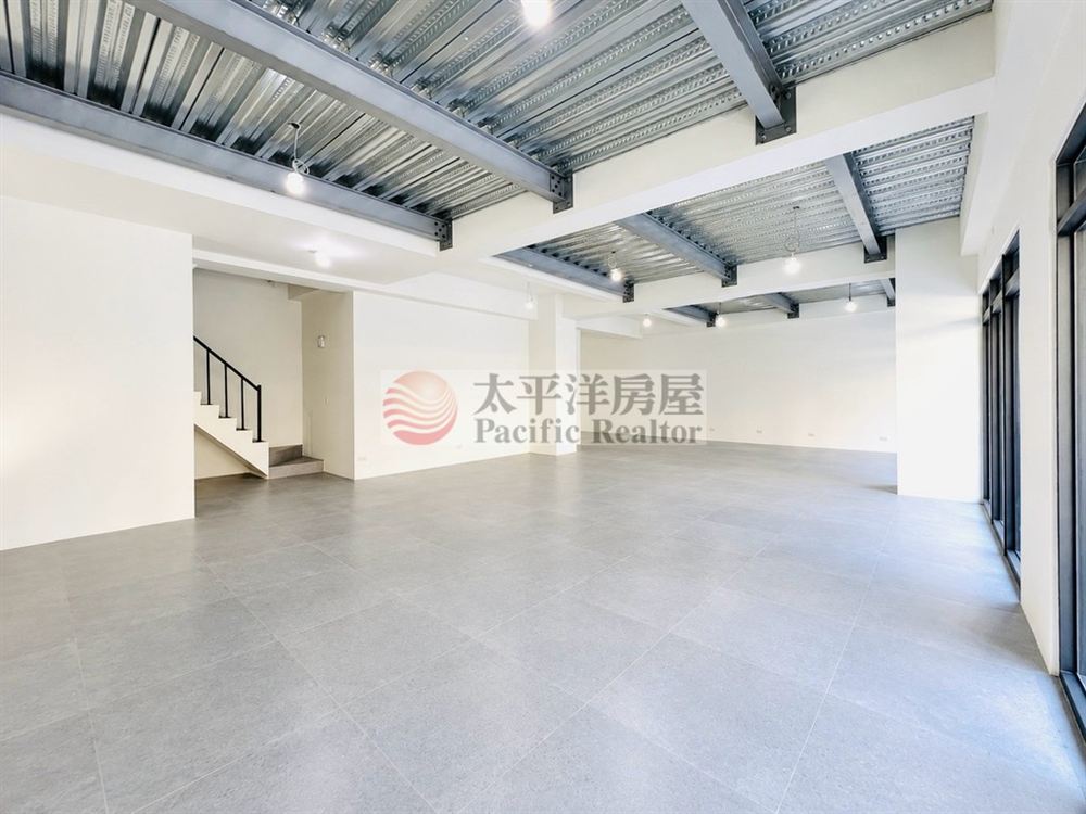 宏泉in中央｜中央路商圈｜近14米面寬店面 照片3
