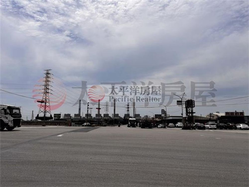 關連工業區597坪工業地 照片4