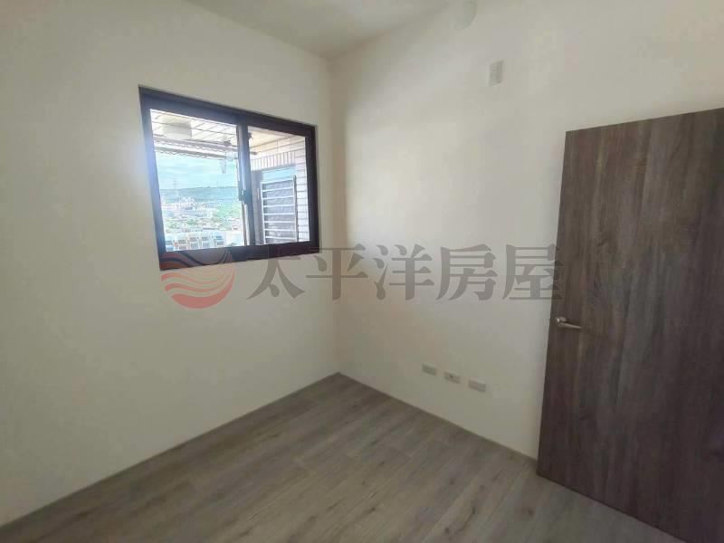 全新住寅高樓層3房+機上 照片4