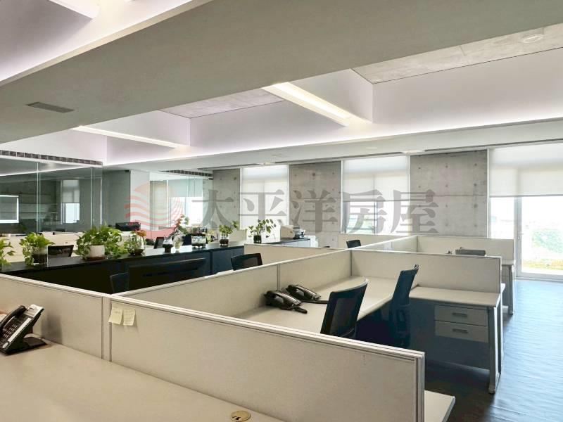 獨棟企業總部辦公室 照片6