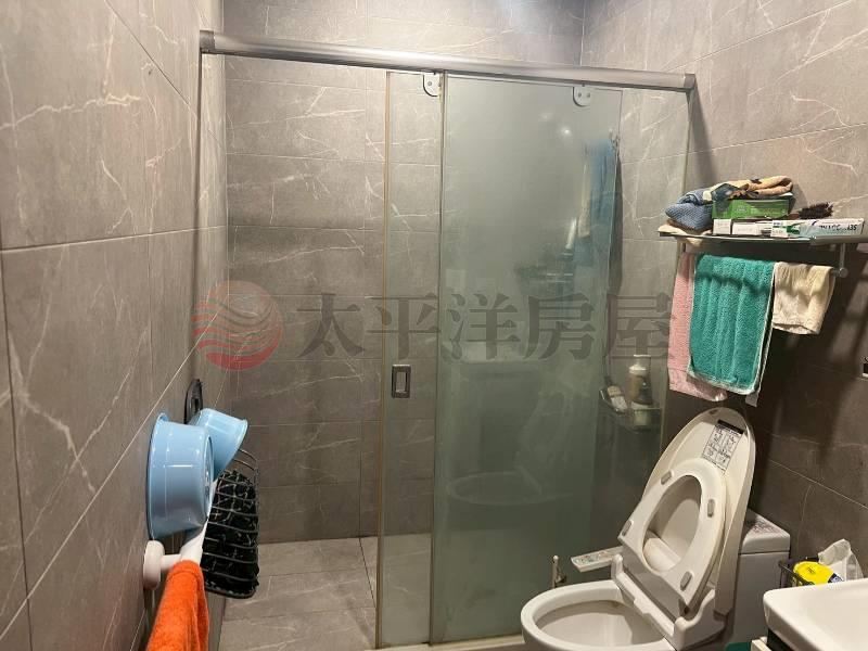 清水五權夜市臨路大透天 照片7