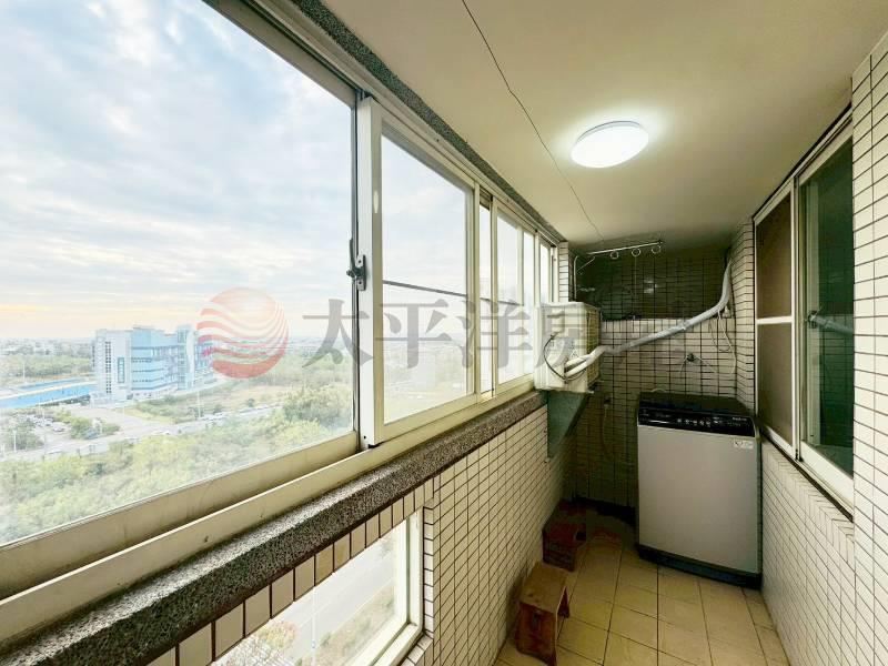 麗緻凱撒新光田高樓層低總價三房含車 照片5