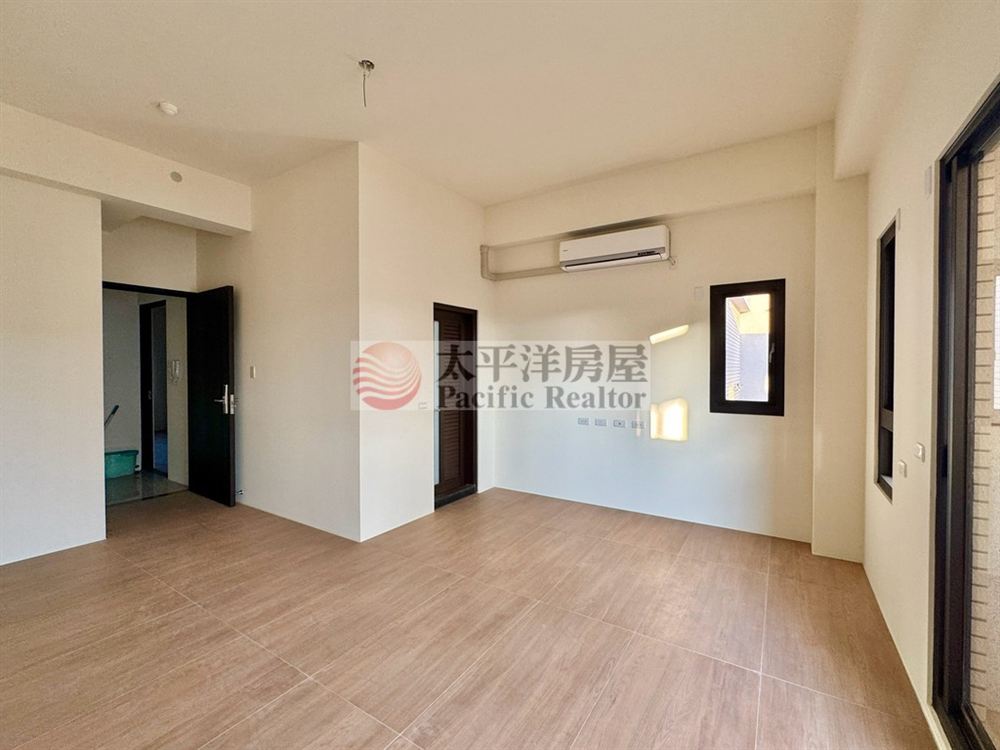 童醫院旁臨路全新電梯金店住●文華苑 照片5