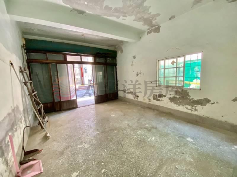 梧棲市中心角間大透天 照片3