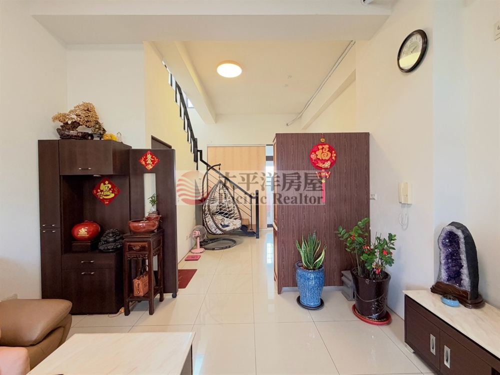 皇家新園|輕屋齡挑高美別墅 照片3