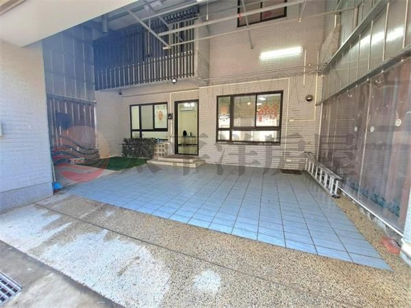 新光田臨路8米寬電梯美墅 照片2