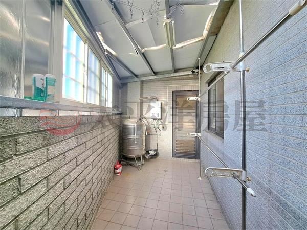 新光田臨路8米寬電梯美墅 照片6