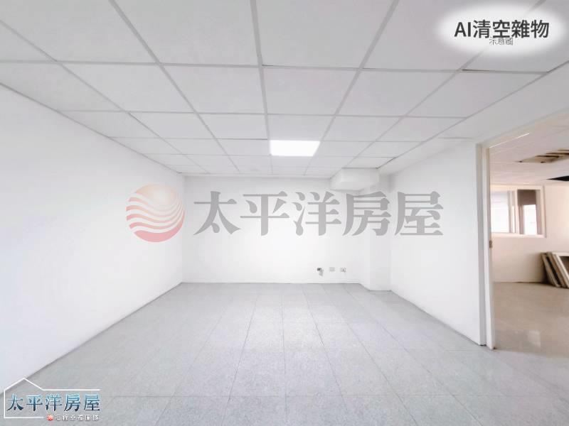 專●梧棲核心臨路朝南角間金店面 照片4