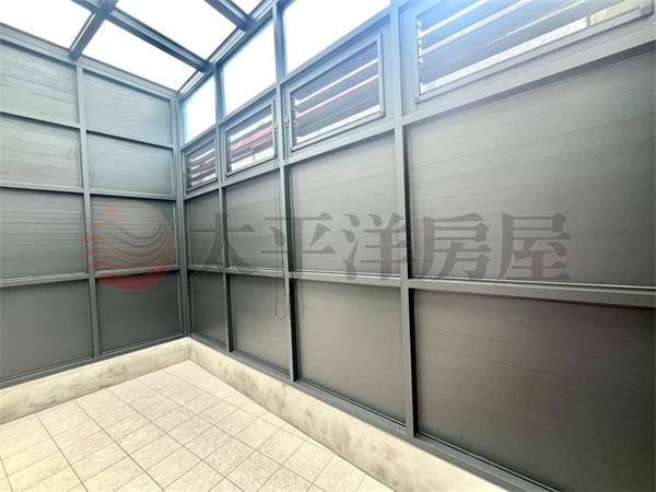 【超大!面寬臨路電梯別墅】 照片2