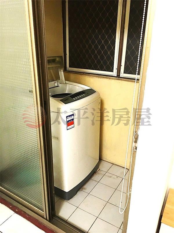 東海藝術商圈滿租黃金店套 照片5