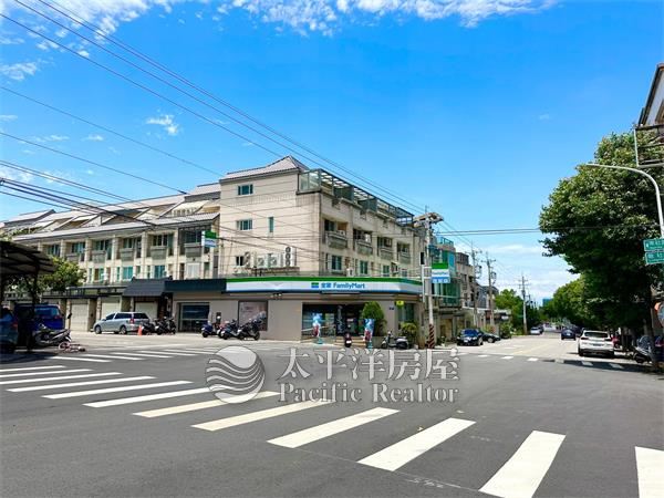 新光田大面寬獨棟角地 照片5