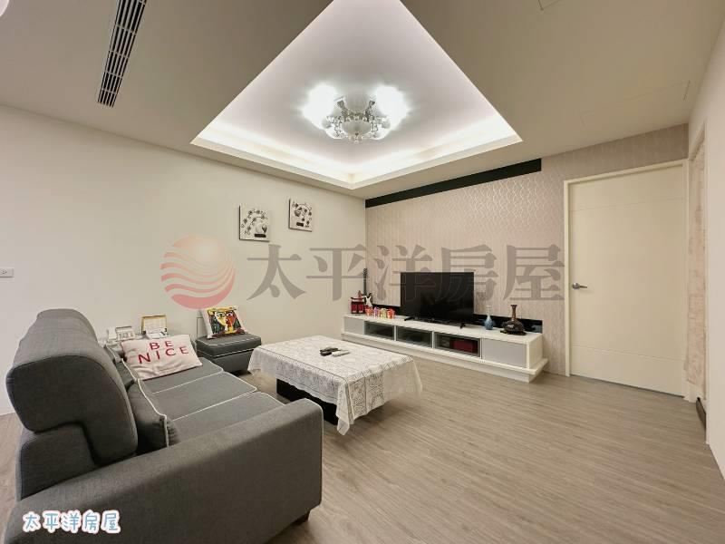 沙鹿百坪鬧區店面總部 照片5