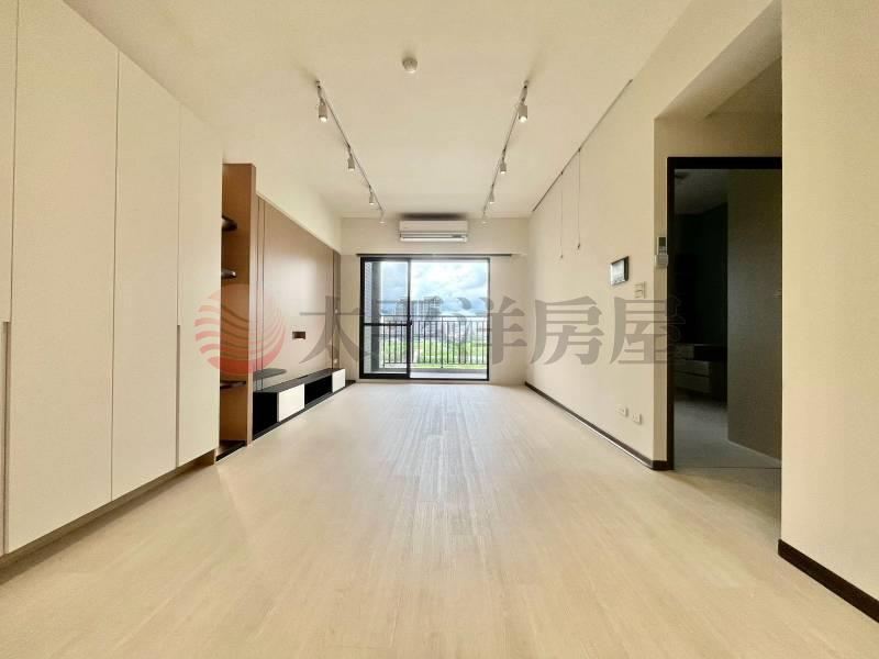 朝南大四房時尚屋