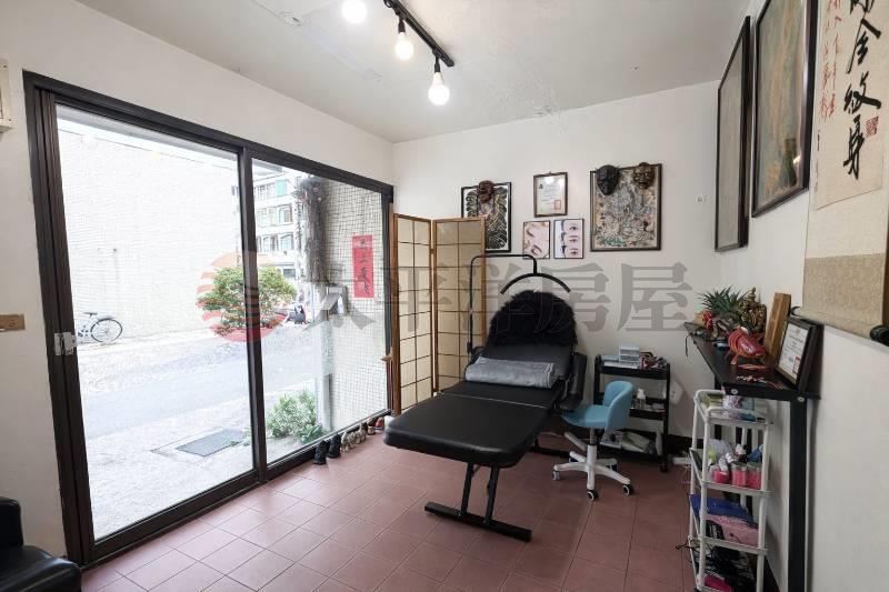 梧棲低總價三房店住合一 照片2