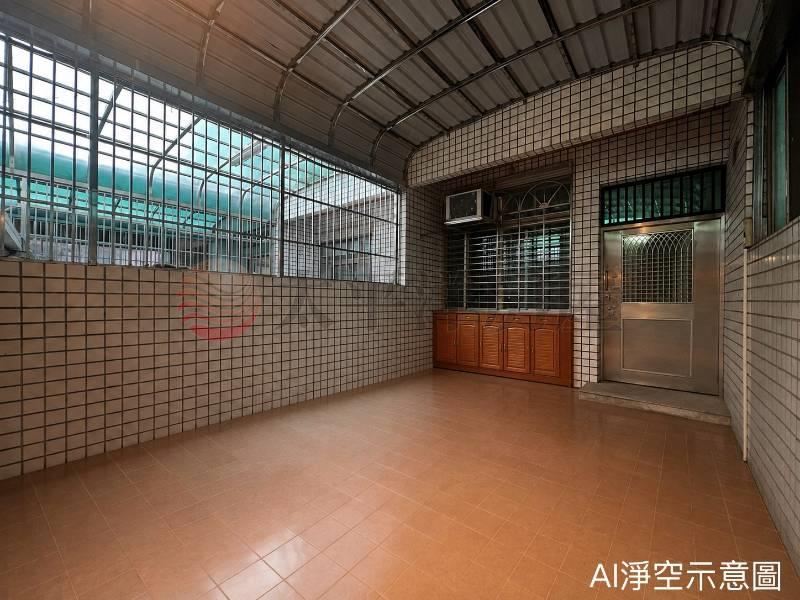 北勢商圈臨路透天 照片2