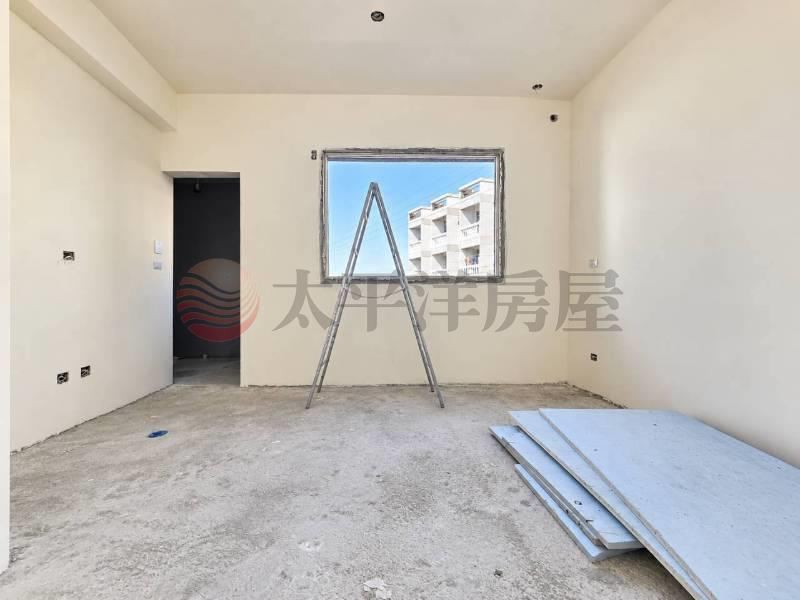 百坪朝南邊間電梯四車豪墅 照片6