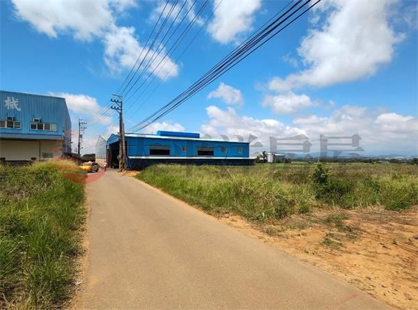 機場旁臨路方正農地 照片7