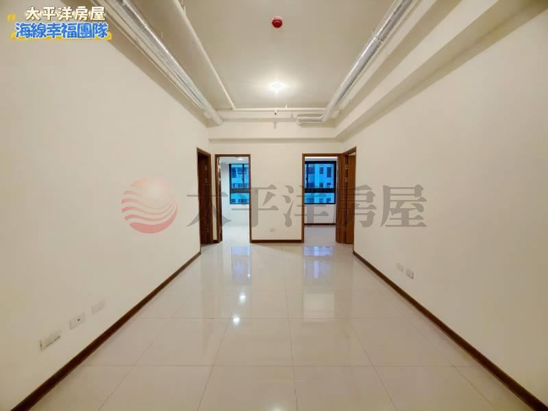 幸福成面中庭花園三房平車 照片1
