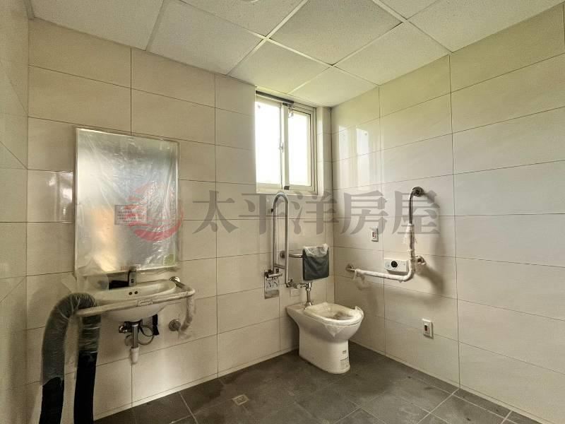 近交流道稀有合法廠房 照片5