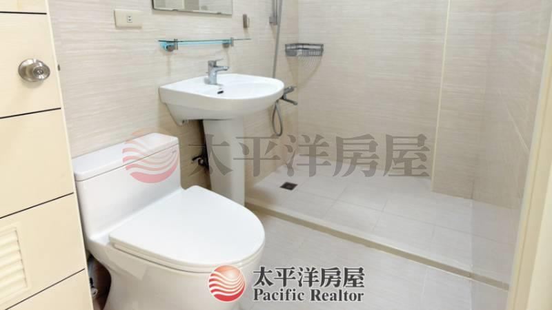 免整理店住|清水車站旁臨路邊間透天 照片9