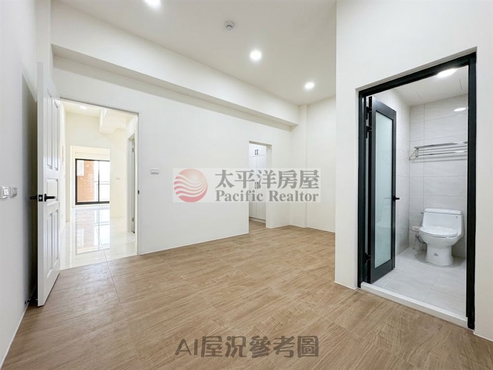 家樂福臨路電梯雙車墅1 照片7