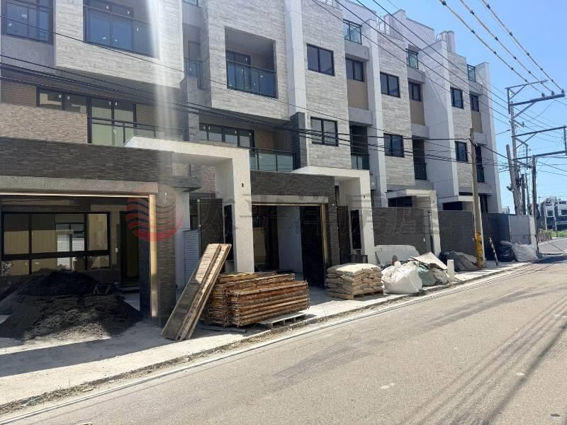 全新臨路五米面寬電梯別墅D 照片2
