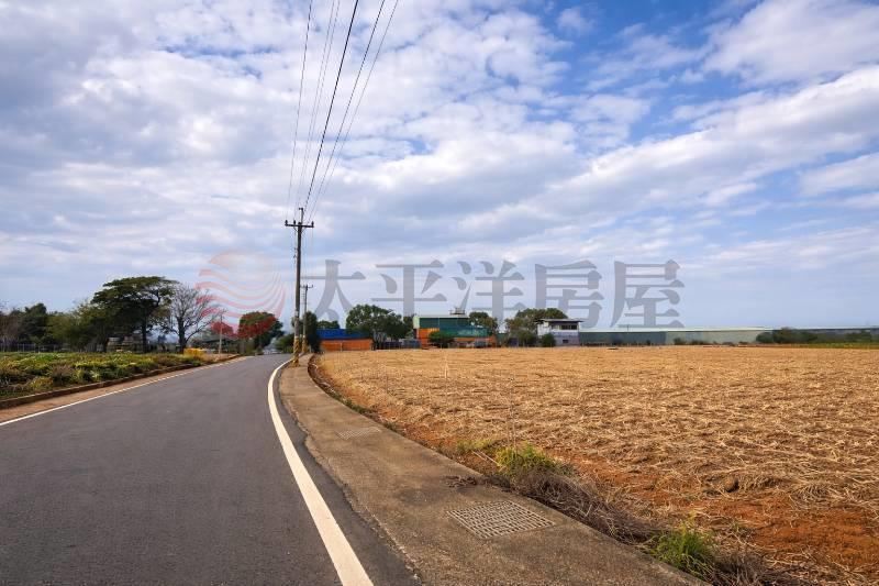 清水方正大坪數整平倉儲農地 照片3