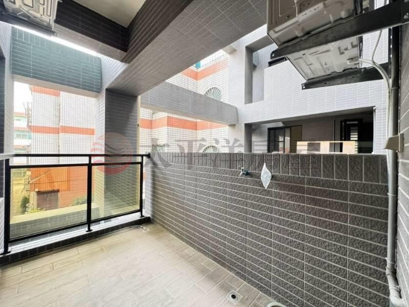 亞灣築泉全新室內20坪大兩房 照片13
