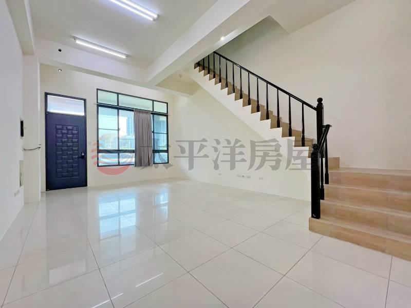 夜市&學區旁輕屋齡臨路美透店 照片2